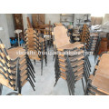 Chaise en cuir industrielle